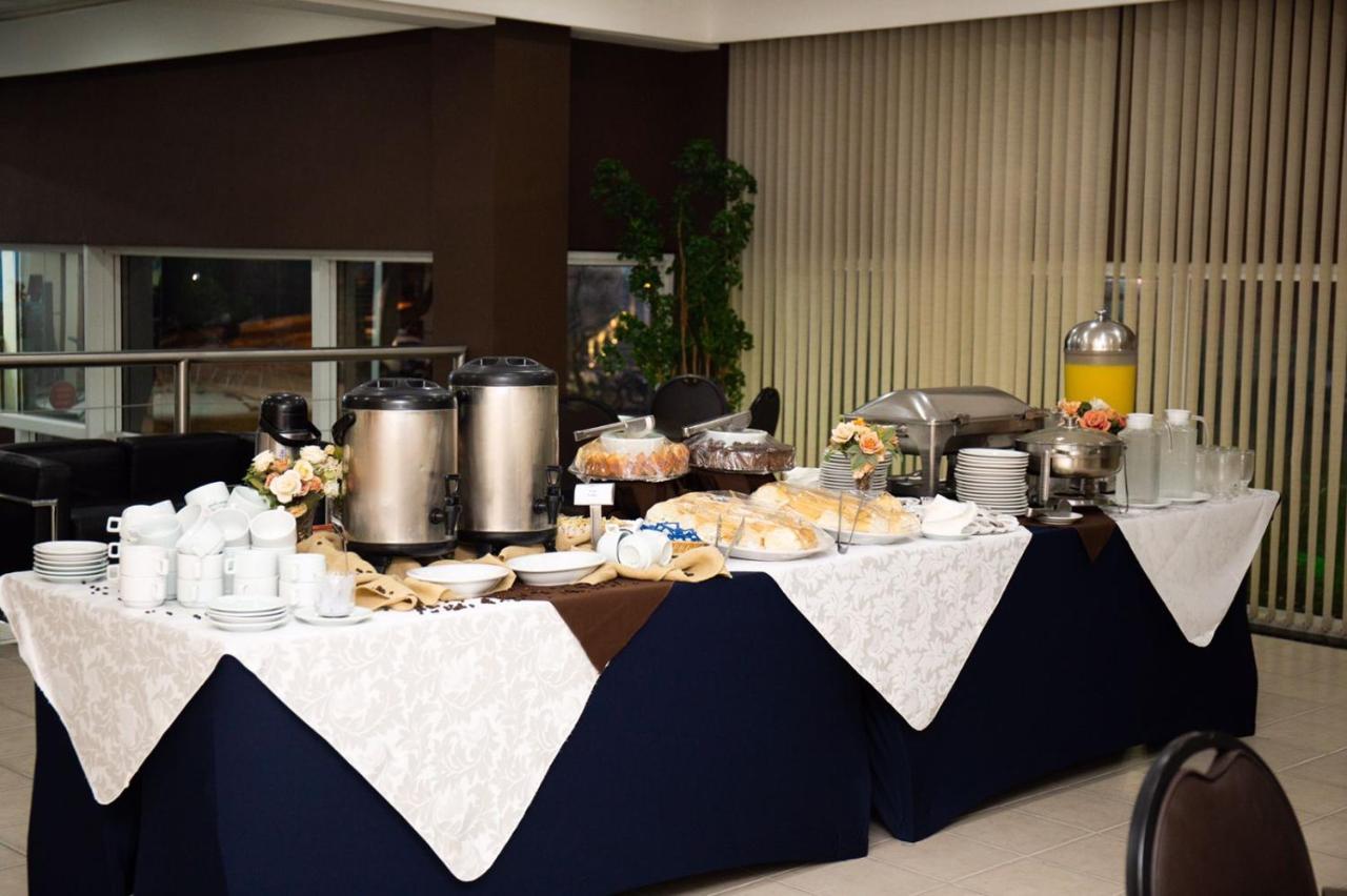 Sables Hotel Гуарульос Екстериор снимка