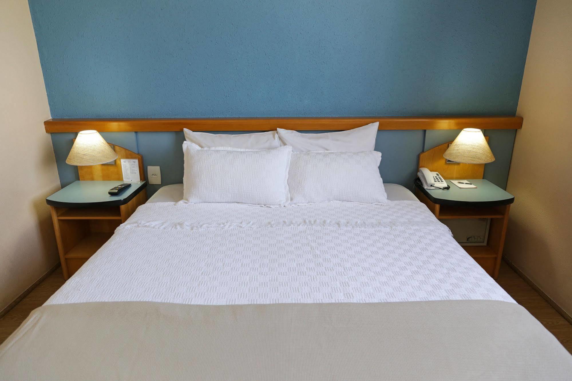 Sables Hotel Гуарульос Екстериор снимка